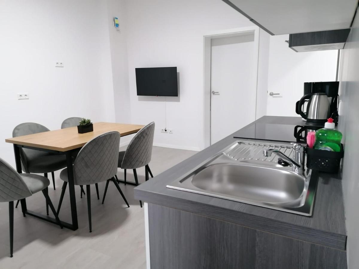 Estrella24 Living Rooms Singapur Herne Bagian luar foto